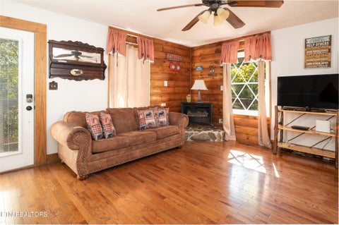 Tiny photo for 2652 Sunset Rd, Sevierville, TN 37862 (MLS # 1359378)