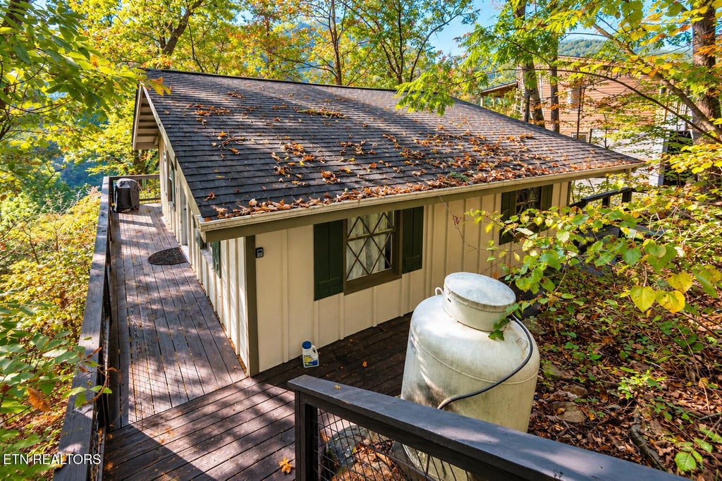Photo of 2652 Sunset Rd, Sevierville, TN 37862 (MLS # 1359378)