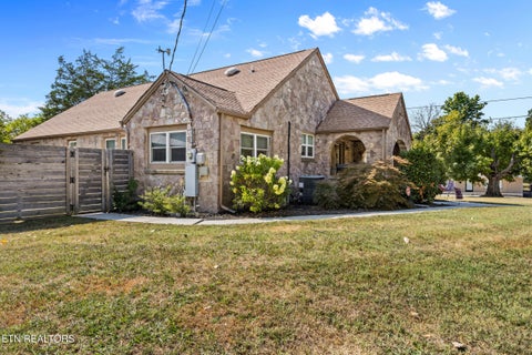 Tiny photo for 1301 Tazewell Pike, Plainview, TN 37721 (MLS # 1356177)