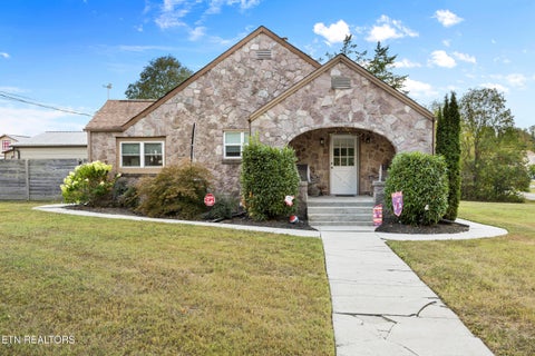 Tiny photo for 1301 Tazewell Pike, Plainview, TN 37721 (MLS # 1356177)