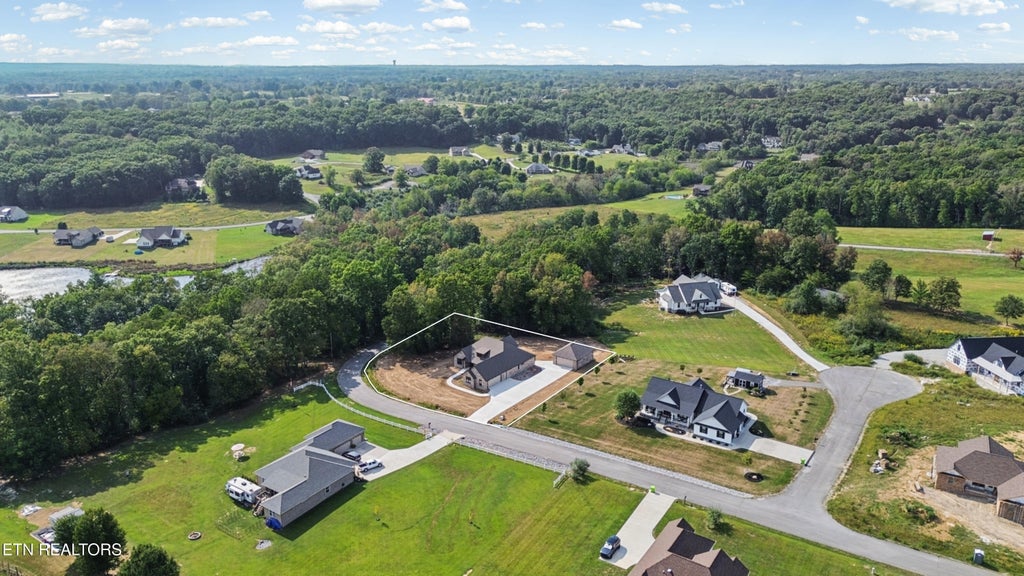 Photo of 833 Keating Loop, Crossville, TN 38555 (MLS # 1356370)