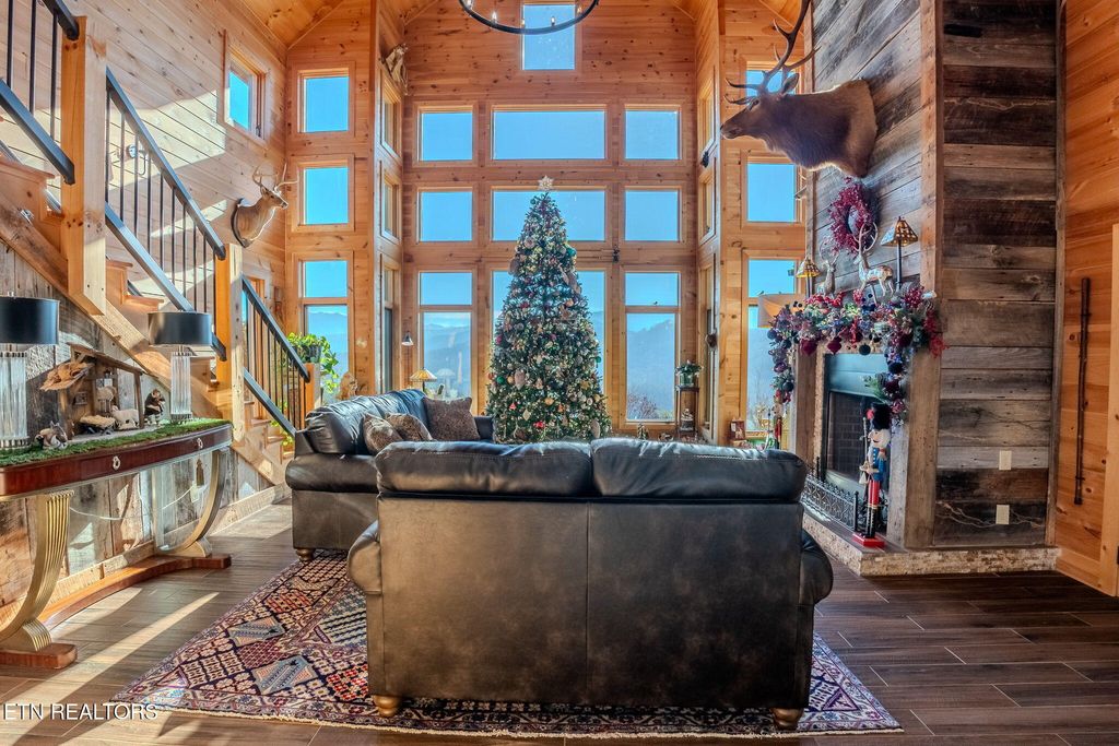 Photo of 1642 Little Cove Rd, Sevierville, TN 37862 (MLS # 1324464)