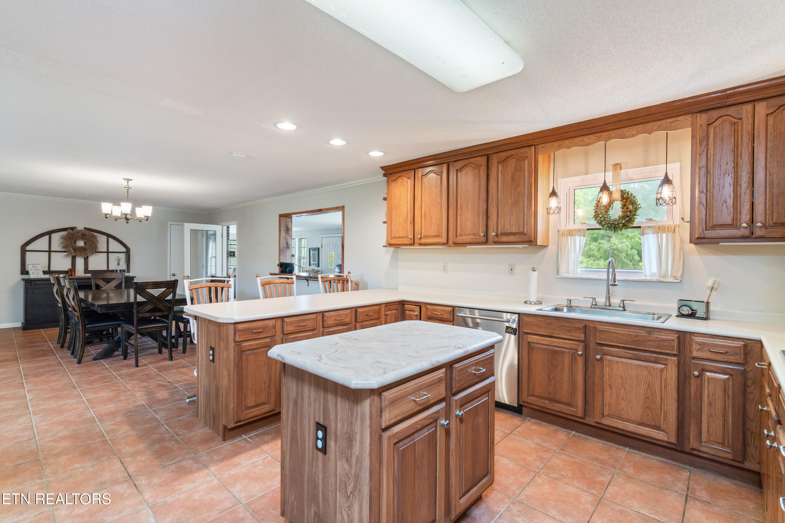 2948 Kingston Hwy