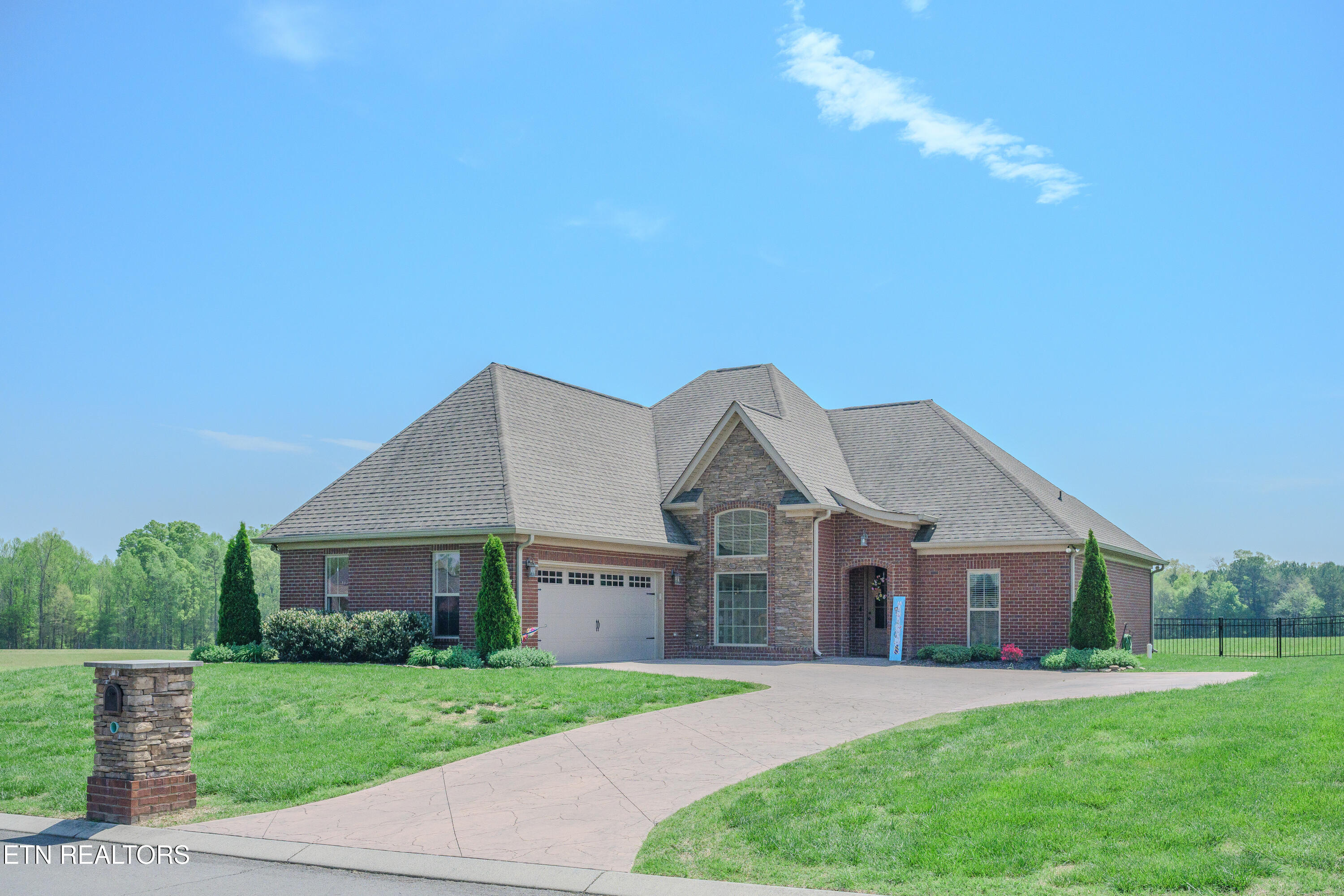 Listing image 1
