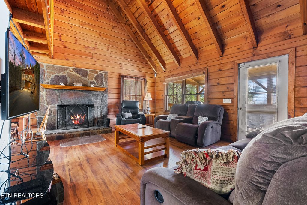 Photo of 1122 Eagle Pointe Way, Pigeon Forge, TN 37863 (MLS # 1331809)