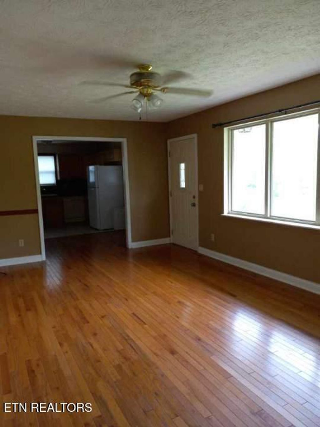 Photo of 322 Norfolk Circle, Harrogate, TN 37752 (MLS # 1334962)