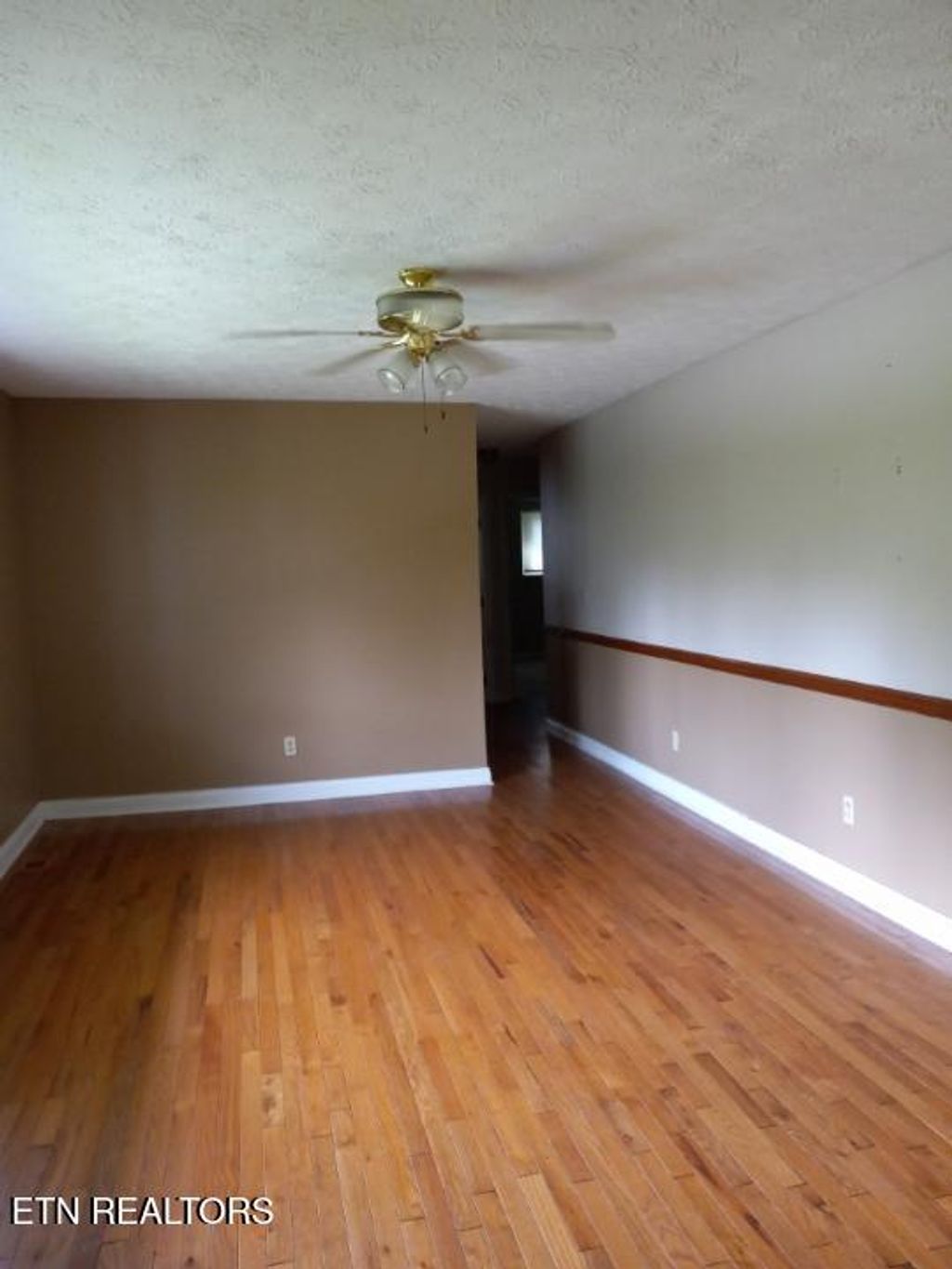 Photo of 322 Norfolk Circle, Harrogate, TN 37752 (MLS # 1334962)