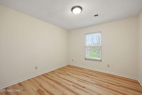 Tiny photo for 8709 Olde Colony Tr #18, Knoxville, TN 37923 (MLS # 1334777)