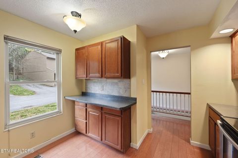 Tiny photo for 8709 Olde Colony Tr #18, Knoxville, TN 37923 (MLS # 1334777)