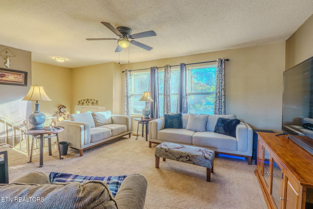 Photo of 8000 Little Joe Rd, Powell, TN 37849 (MLS # 1335224)