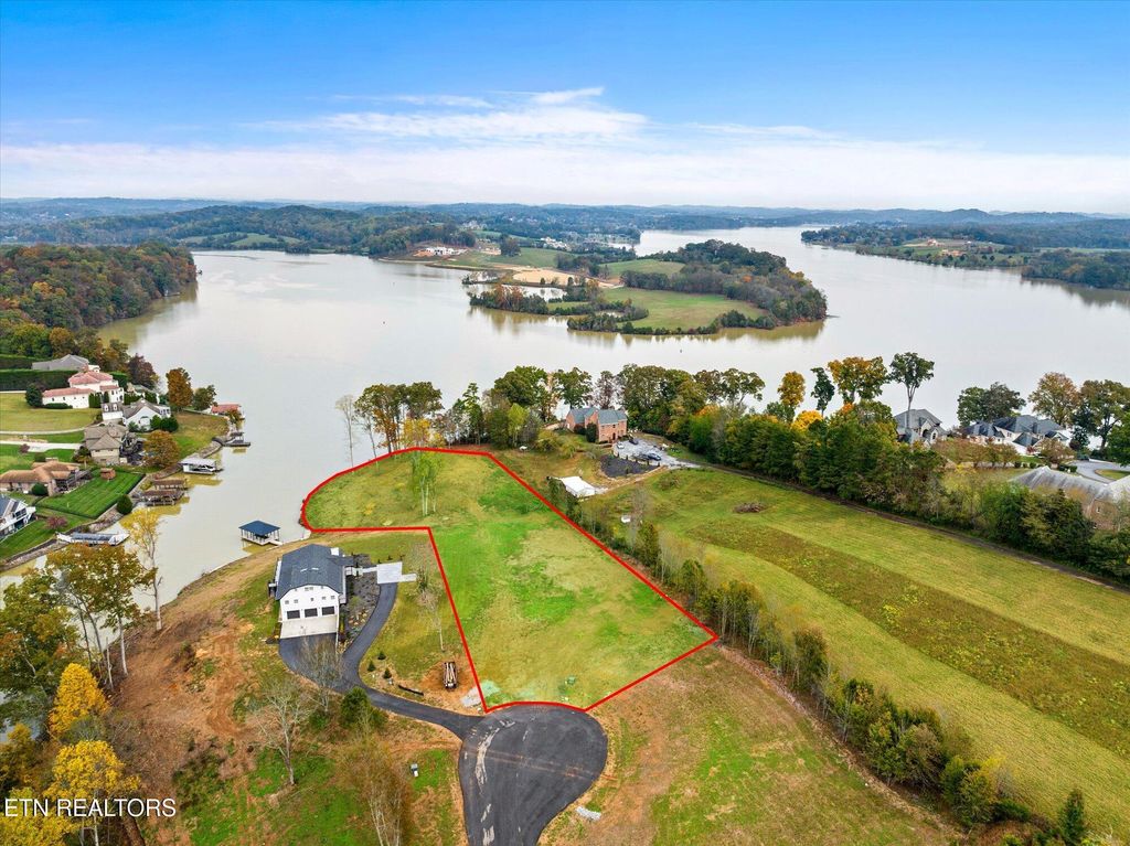 Photo of 3836 Lakeside Estates Way, Louisville, TN 37777 (MLS # 1279842)