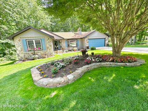 Photo of 134 Lakeside Drive, Crossville, TN 38558 (MLS # 1342571)