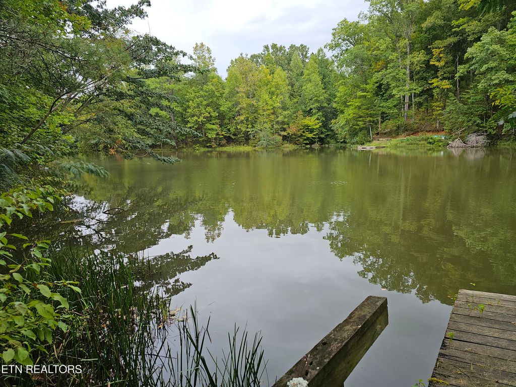 Photo of 3646 Woodcove Circle, Maryville, TN 37801 (MLS # 1318955)
