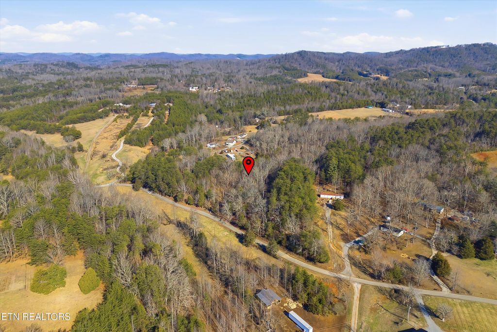 Photo of 265 JD Farm Rd, Tellico Plains, TN 37385 (MLS # 1326953)