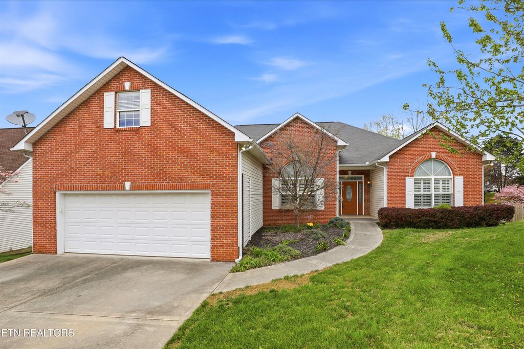 Photo of 13176 Clear Ridge Rd, Knoxville, TN 37922 (MLS # 1334932)