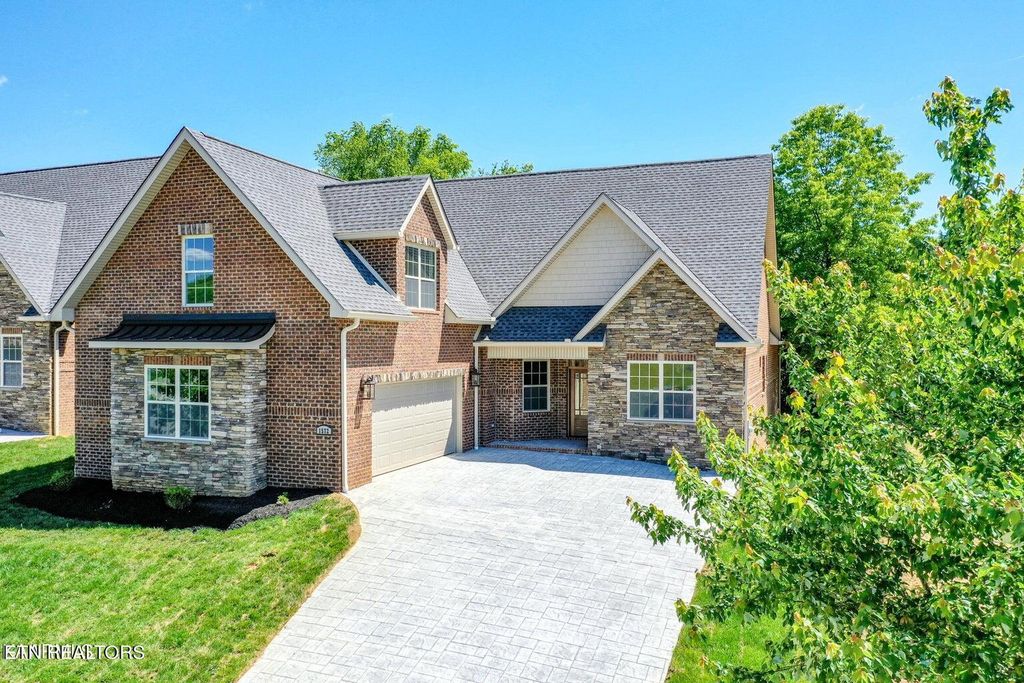 Photo of 1556 Tsuga Drive, Alcoa, TN 37701 (MLS # 1244378)