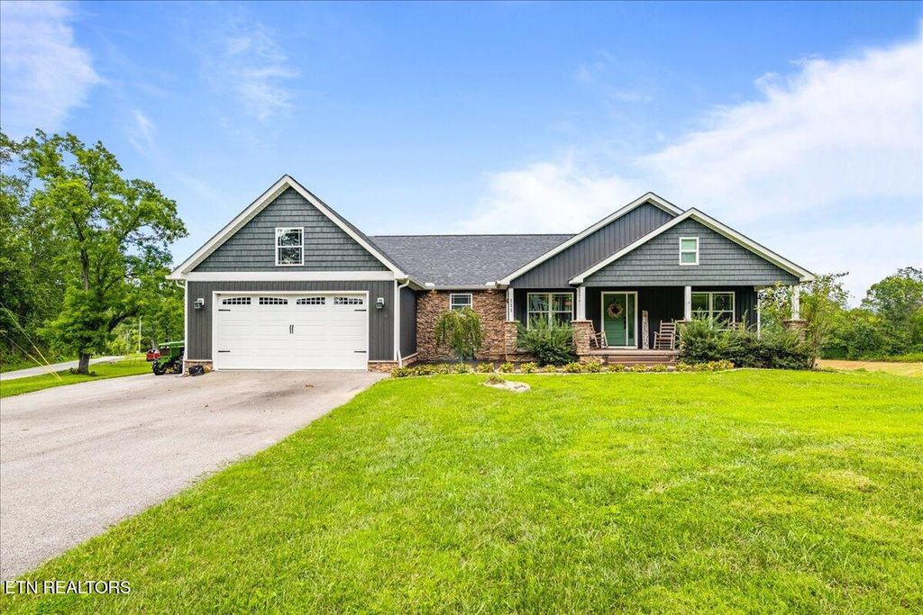Photo of 111 Mckinney Rd, LaFollette, TN 37766 (MLS # 1313587)