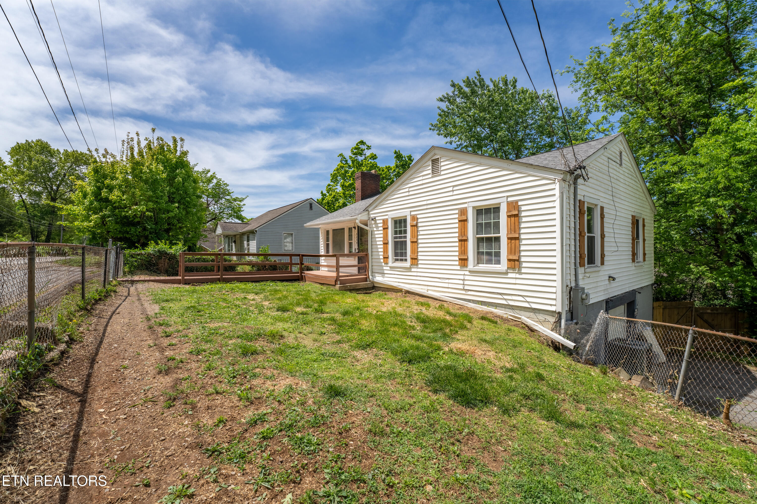 3209 Washington Pike