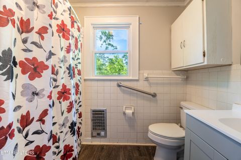 Tiny photo for 3209 Washington Pike, Knoxville, TN 37917 (MLS # 1346679)