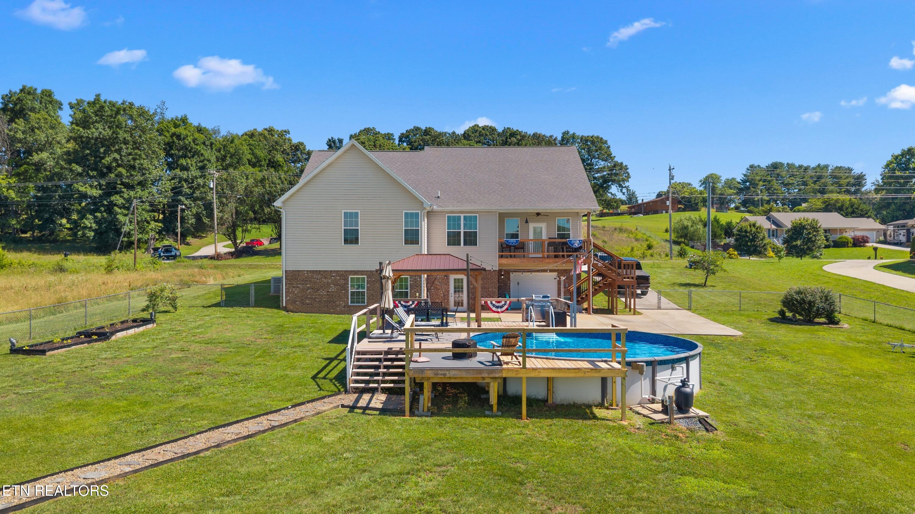 631 N Chucky Pike