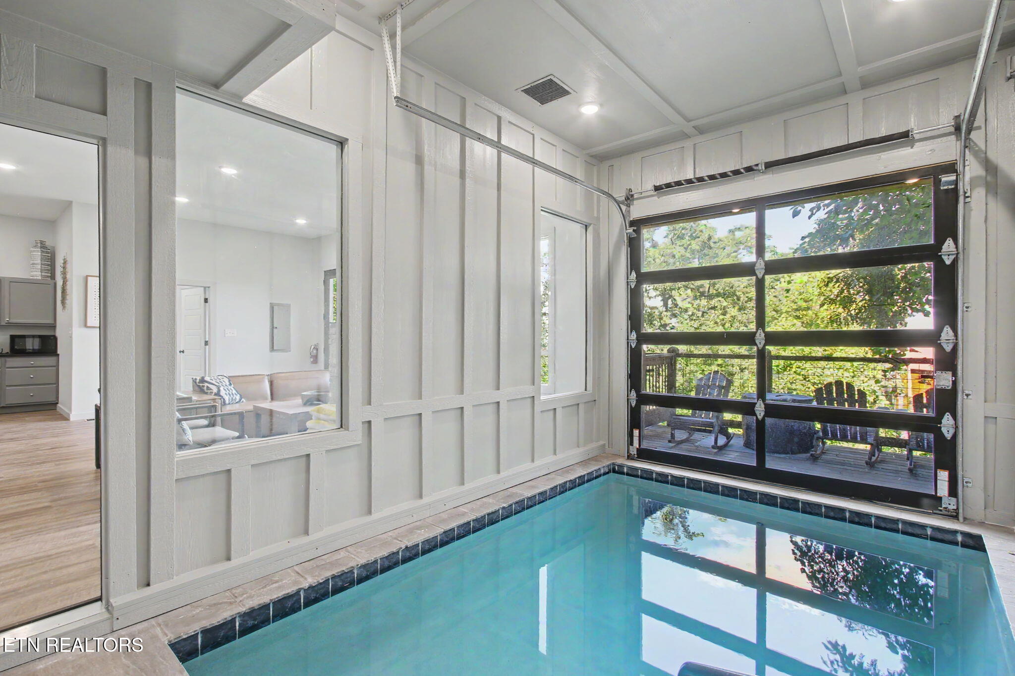 809 Chestnut Drive