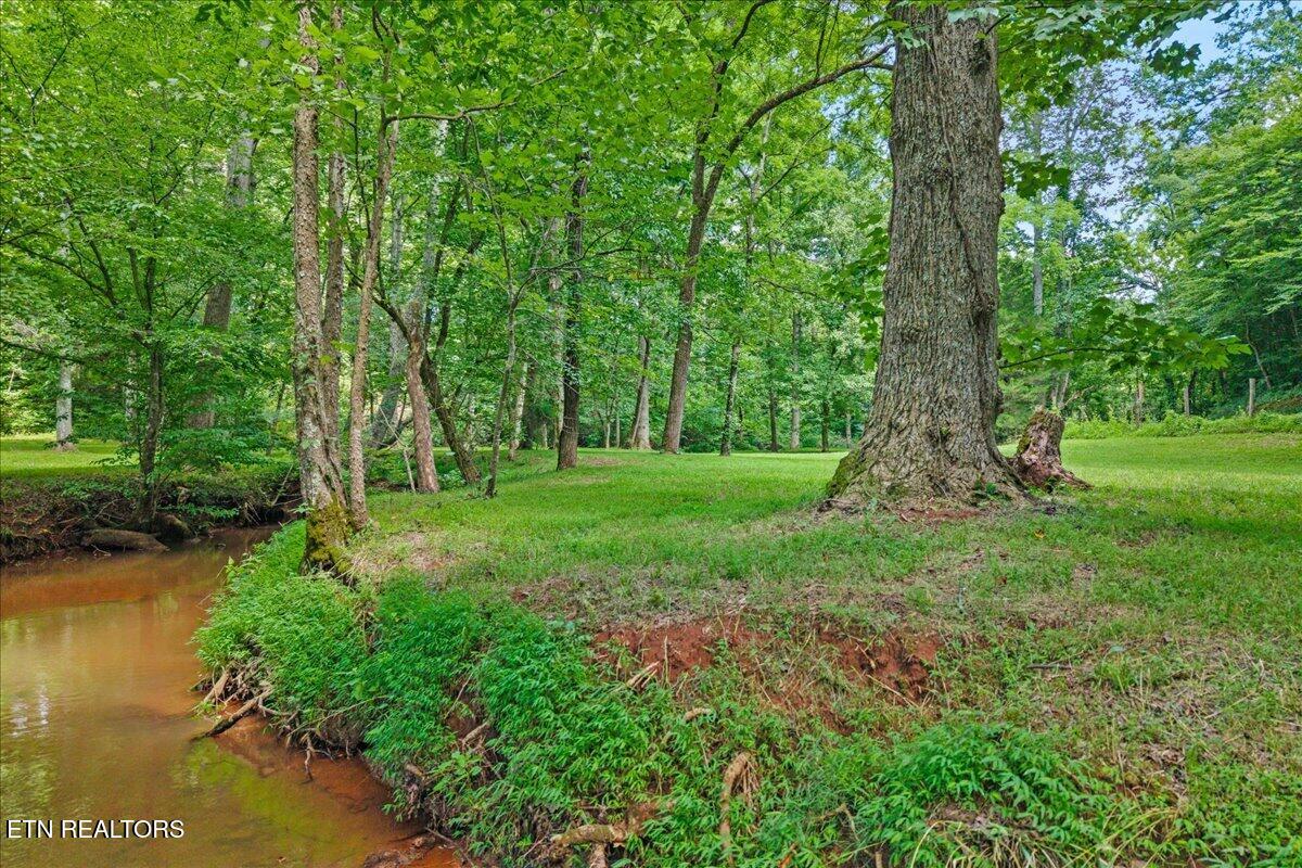 250 Brunner Rd