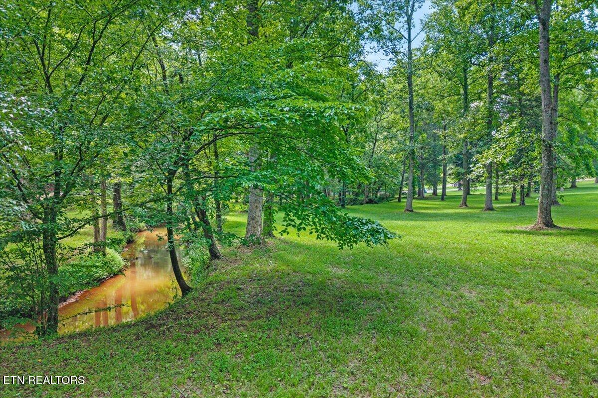 250 Brunner Rd