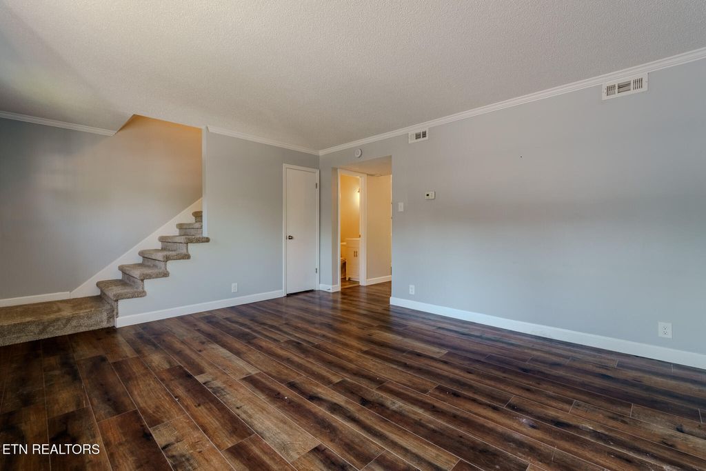 Photo of 1216 Crest Brook Drive, Knoxville, TN 37923 (MLS # 1337208)