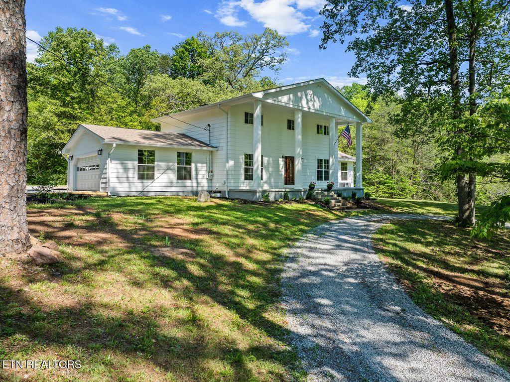 Photo of 6842 Four Mile Rd, Maryville, TN 37803 (MLS # 1339109)