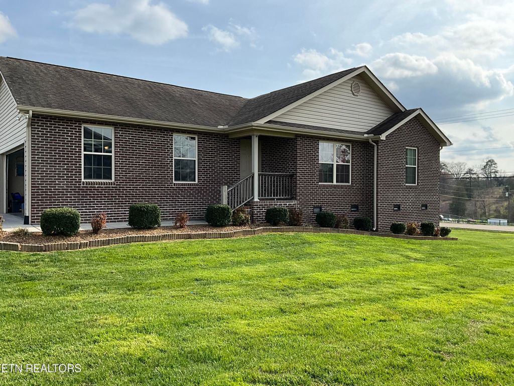 Photo of 5348 Golden Eagle Lane, Corryton, TN 37721 (MLS # 1257772)
