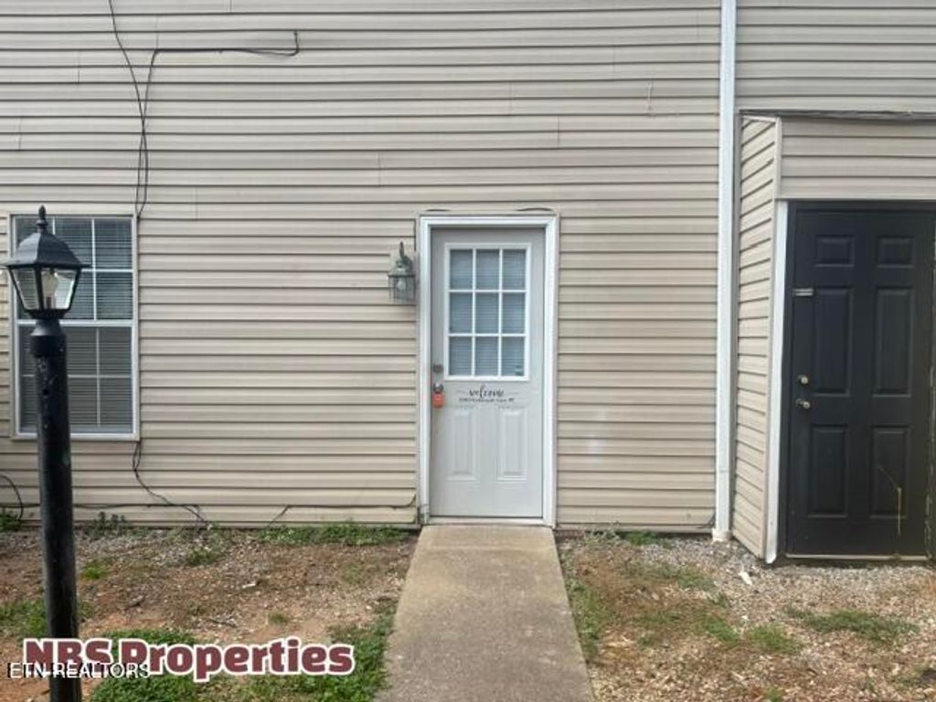 Photo of 9149 Cedarpark Lane #C, Knoxville, TN 37923 (MLS # 1336678)