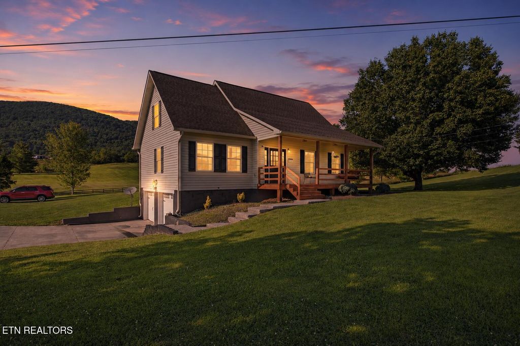 Photo of 4784 Old Highway 63, Speedwell, TN 37870 (MLS # 1345999)