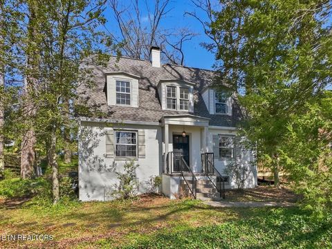Photo of 5707 NW Woodburn Drive, Knoxville, TN 37919 (MLS # 1333314)