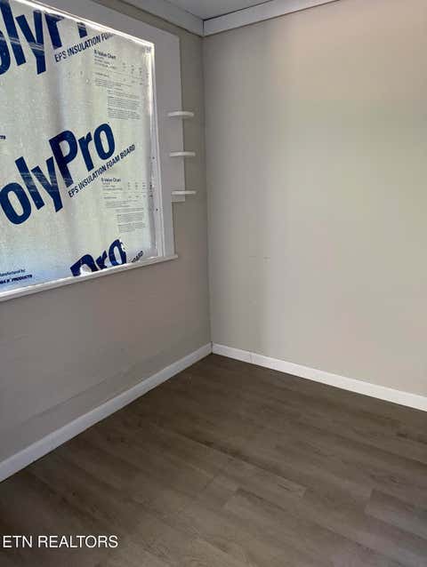 Tiny photo for 911 E Race St, Kingston, TN 37763 (MLS # 1350053)