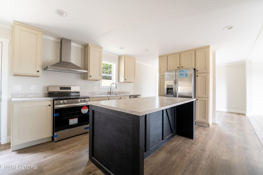 Photo of 958 Asheville Hwy, Strawberry Plains, TN 37871 (MLS # 1251355)