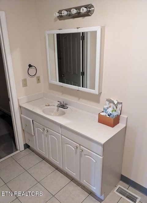 Tiny photo for 2482 Elk Way, Newport, TN 37821 (MLS # 1327667)