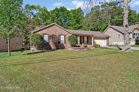 Photo of 309 Lakeview Drive, Fairfield Glade, TN 38558 (MLS # 1318559)