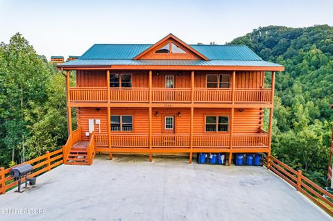 3328 Smoky Ridge Way Sevierville TN 37862