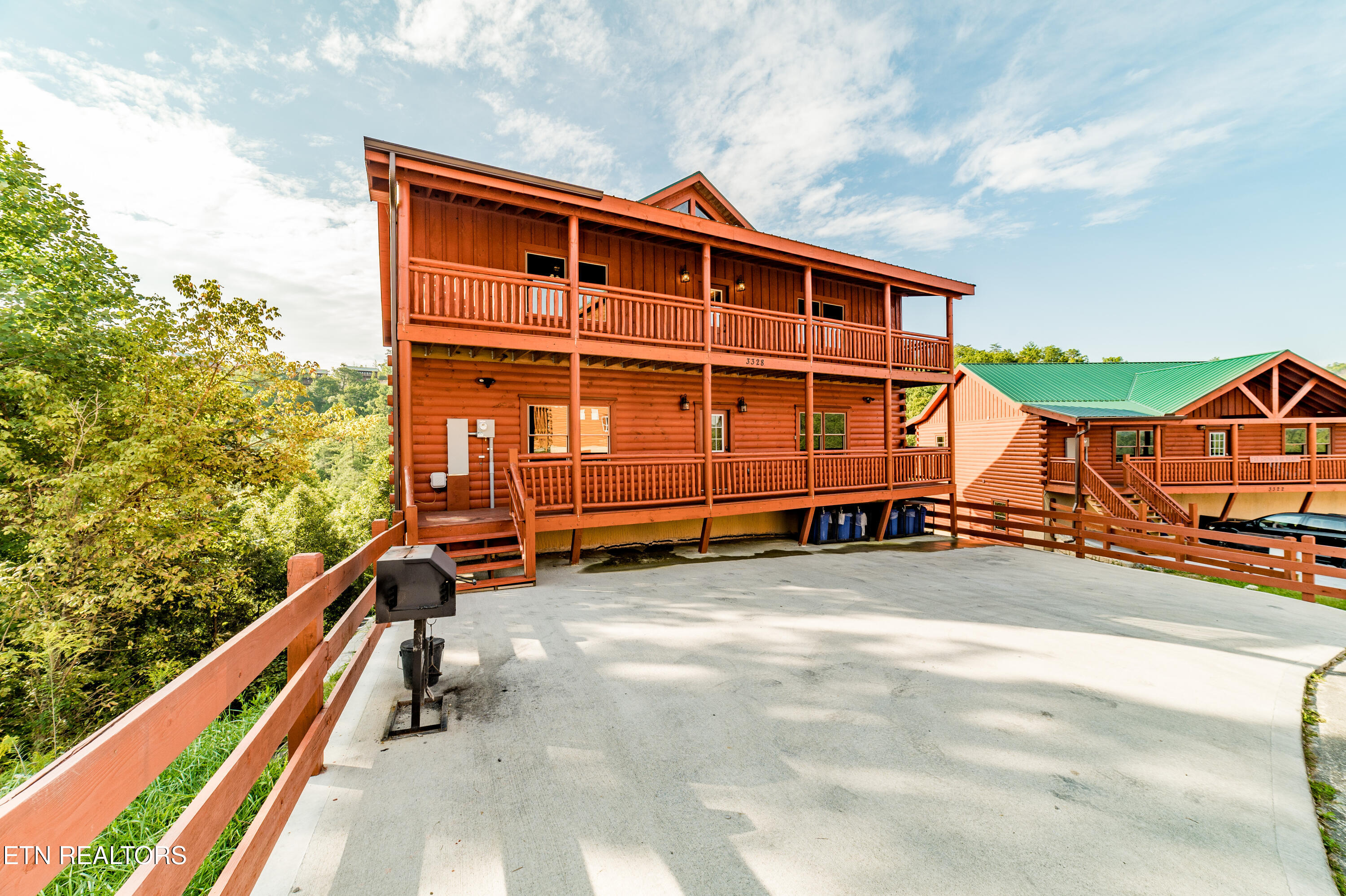 3328 Smoky Ridge Way