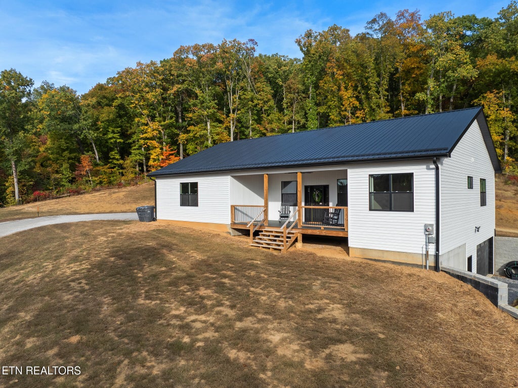 Photo of 209 Farmsdale Rd, White Pine, TN 37890 (MLS # 1360601)