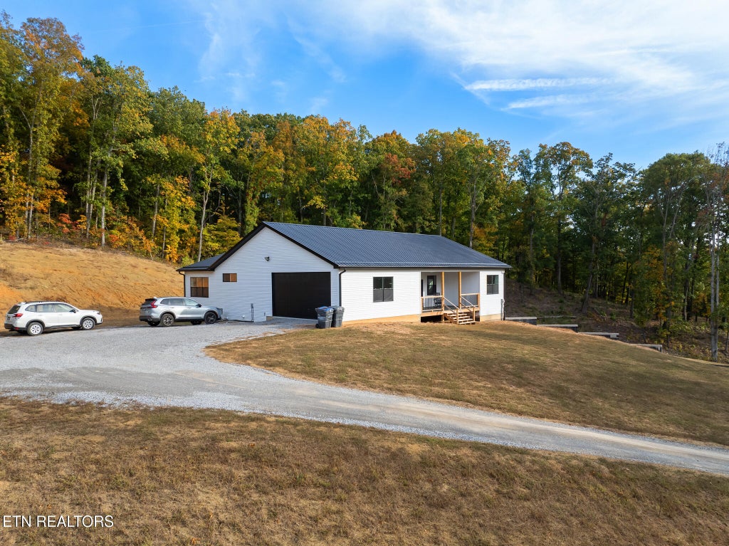 Photo of 209 Farmsdale Rd, White Pine, TN 37890 (MLS # 1360601)