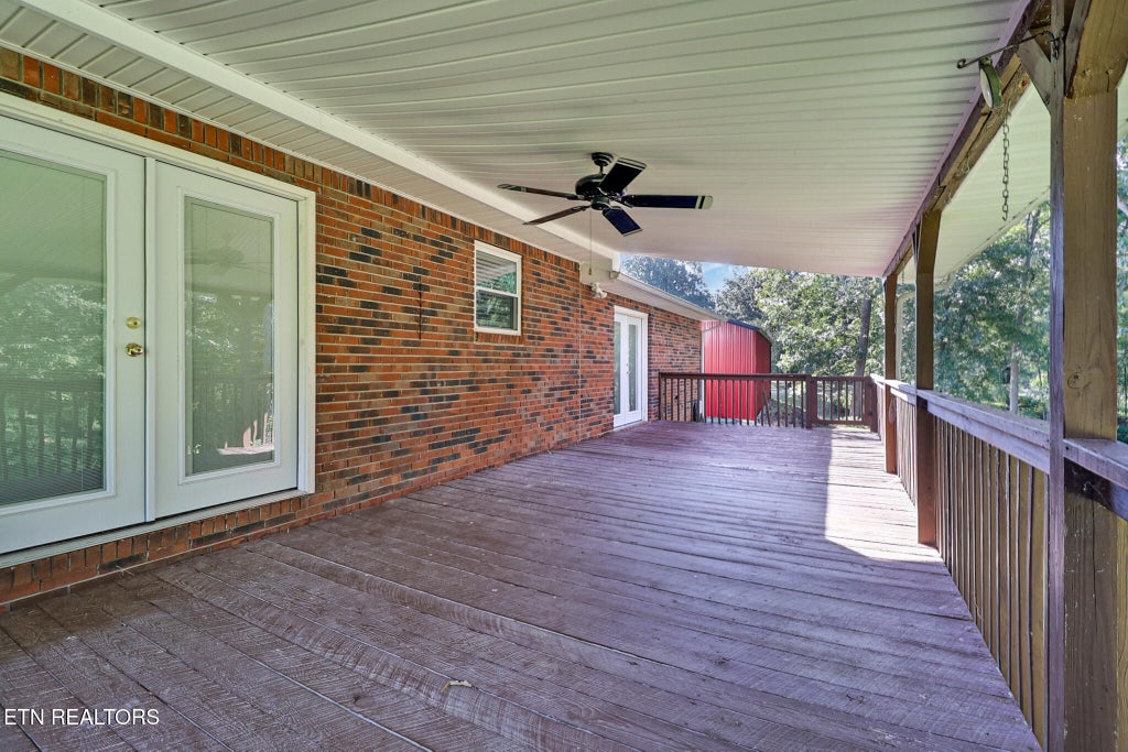 Photo of 329 Dillon St, Crossville, TN 38555 (MLS # 1354587)