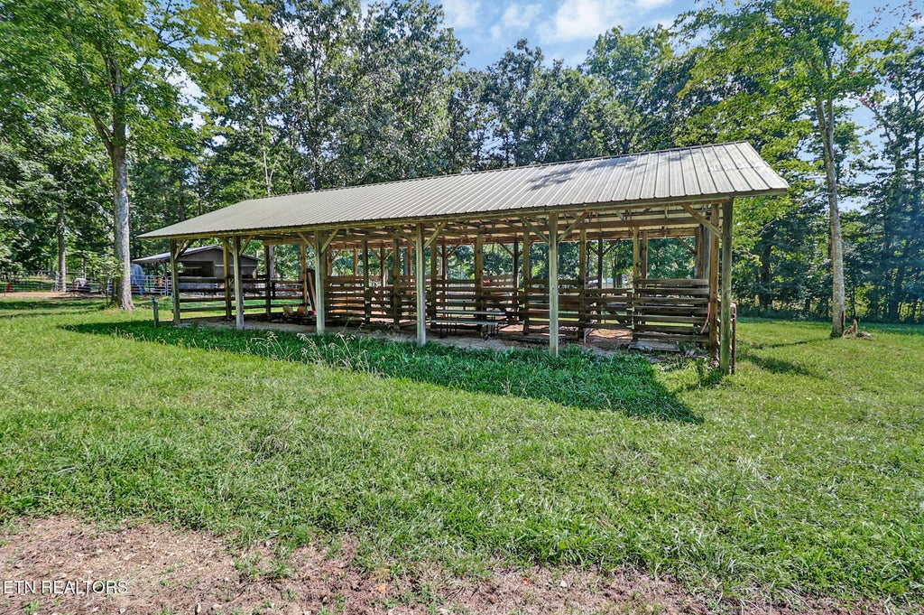 Photo of 606 Ridge Top Drive, Jamestown, TN 38556 (MLS # 1356290)
