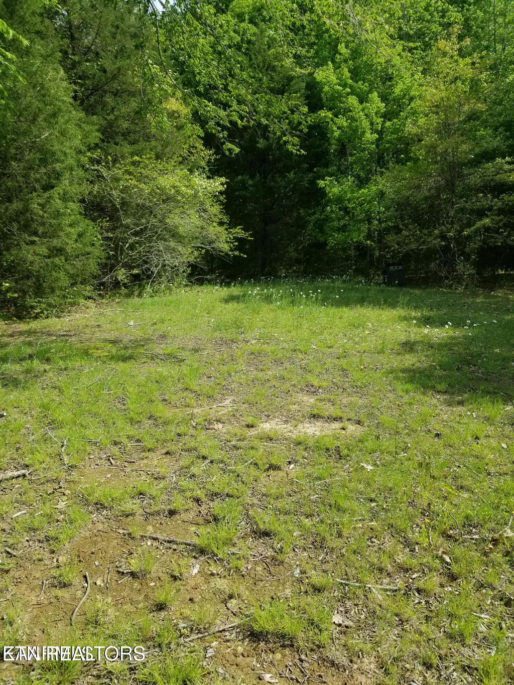 Photo of Edge Lake Drive, Kingston, TN 37763 (MLS # 1298838)