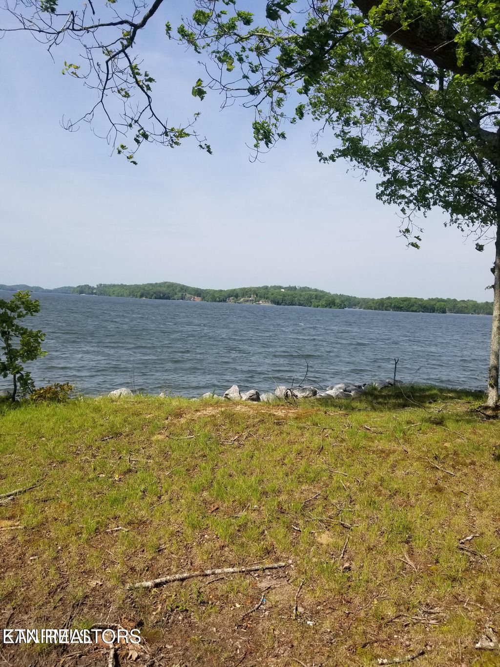 Photo of Edge Lake Drive, Kingston, TN 37763 (MLS # 1298838)
