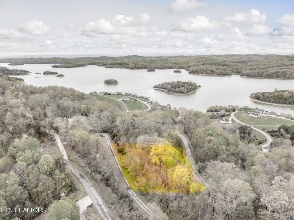 Photo of 736 Russell Brothers Rd, Sharps Chapel, TN 37866 (MLS # 1333041)