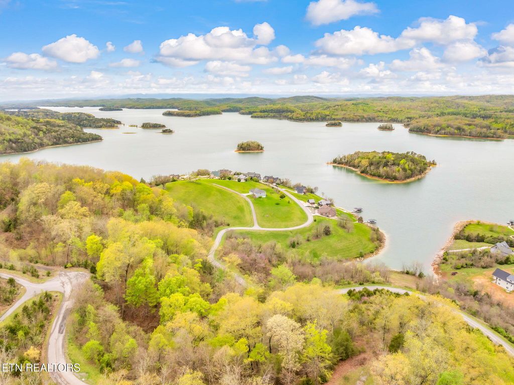 Photo of 736 Russell Brothers Rd, Sharps Chapel, TN 37866 (MLS # 1333041)