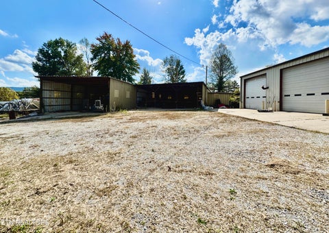 Tiny photo for 1055 Poplar Lane, Winfield, TN 37892 (MLS # 1359828)