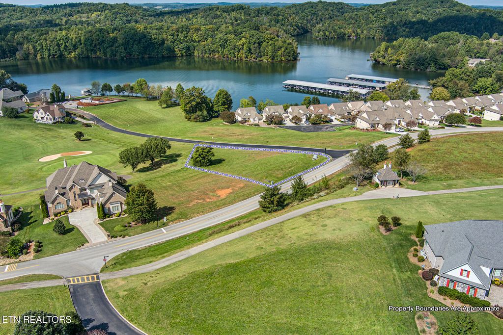 Photo of 889 Rarity Bay Pkwy, Vonore, TN 37885 (MLS # 1289656)