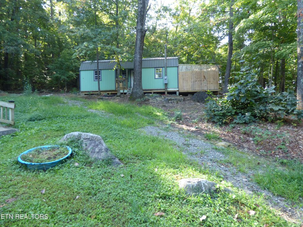 Photo of 1786 Fain Cemetery Rd, Dandridge, TN 37725 (MLS # 1316161)